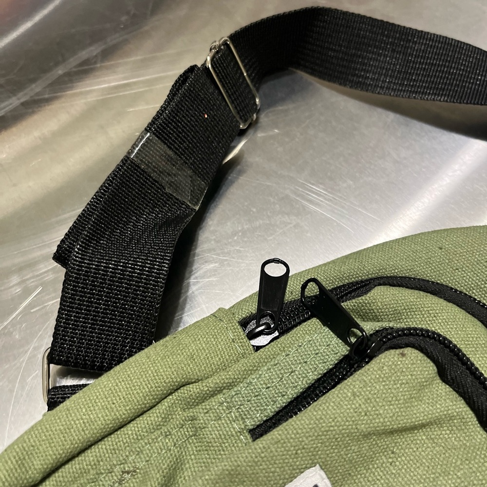 Herschel Supply Company Olive Crossbody Bag - Picture 3 of 4
